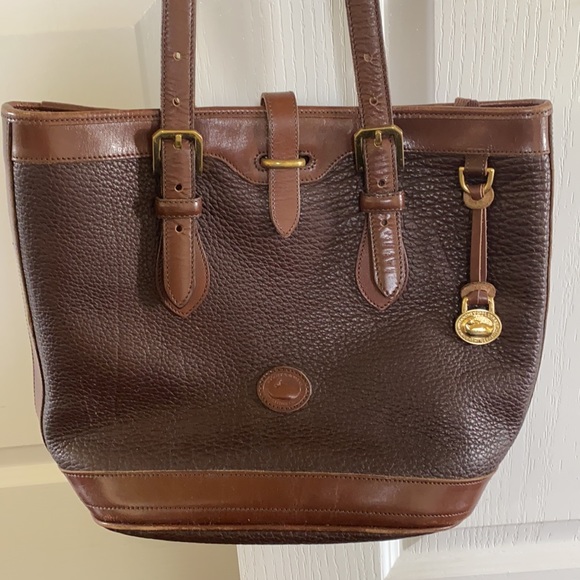 Chocolate brown Dooney and Bourke shoulder bag. Very good condition. - Picture 2 of 7